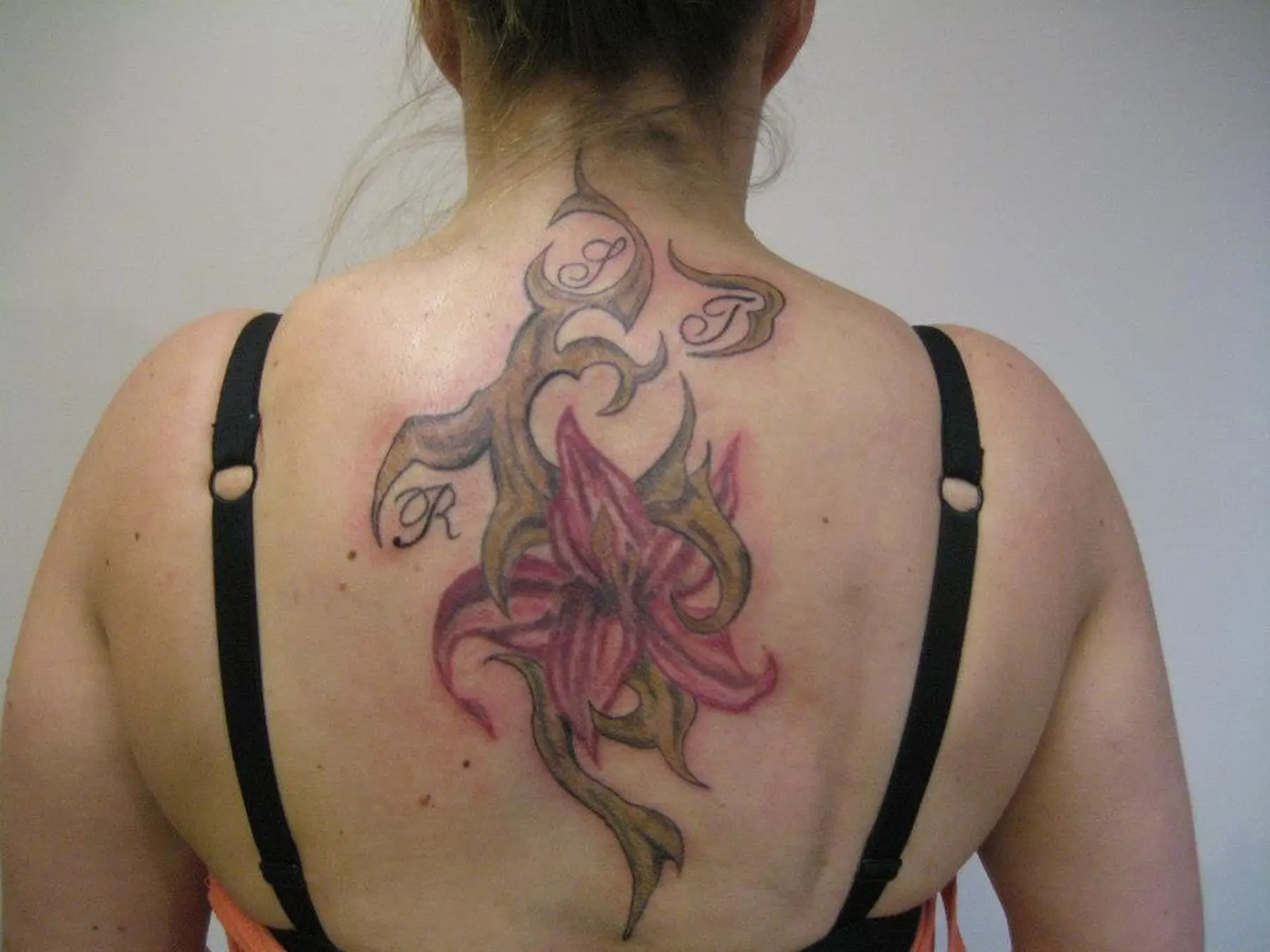 Ingesś Tattoo & Piercing Stübchen Tattoo auf dem Rücken