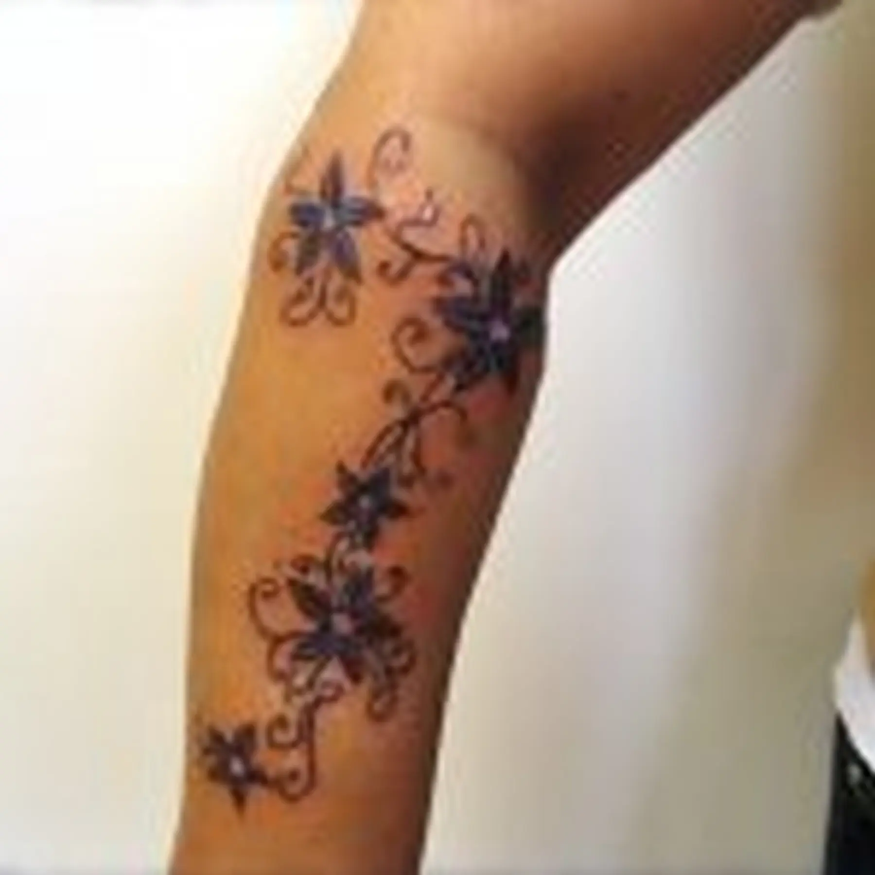 Ingesś Tattoo&Piercing Stübchen Tätowierung auf dem Arm